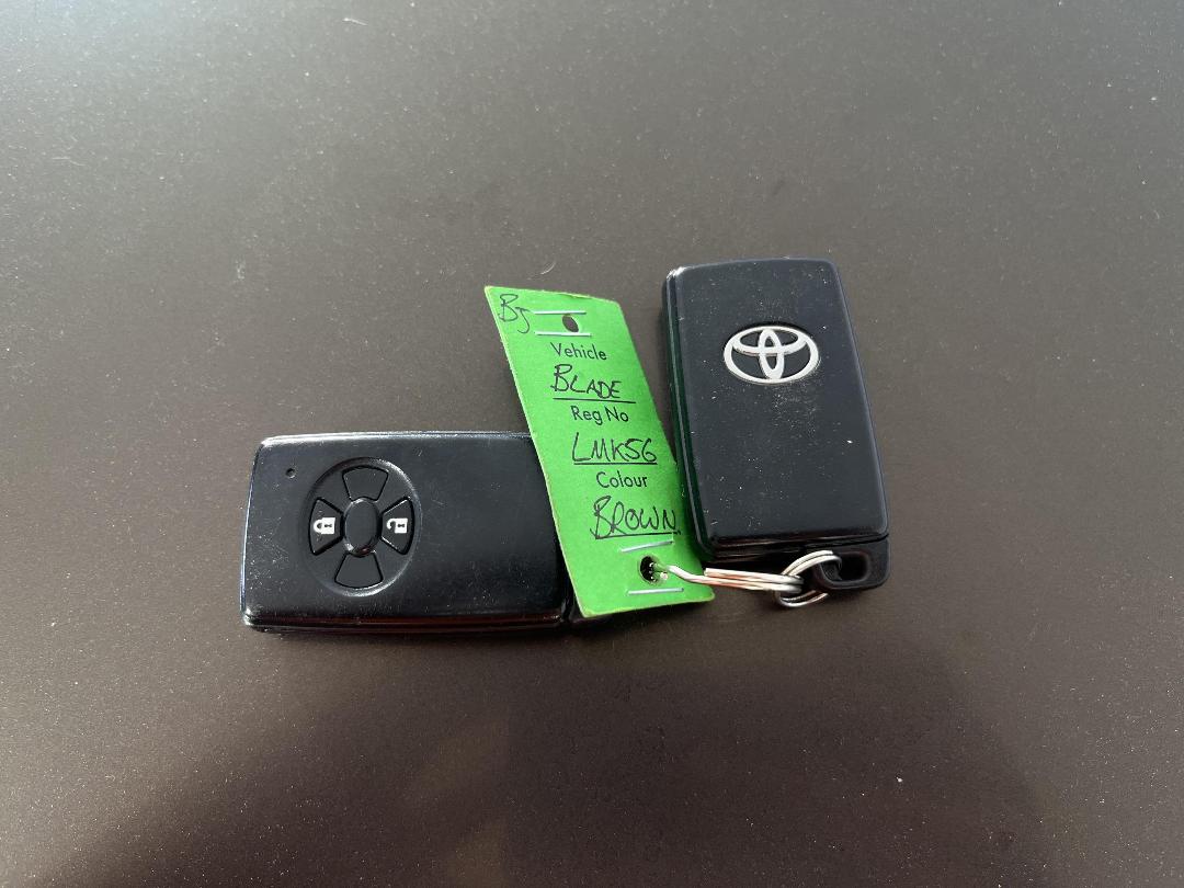 Photo '22' of Toyota Blade Photo '22' of Toyota Blade