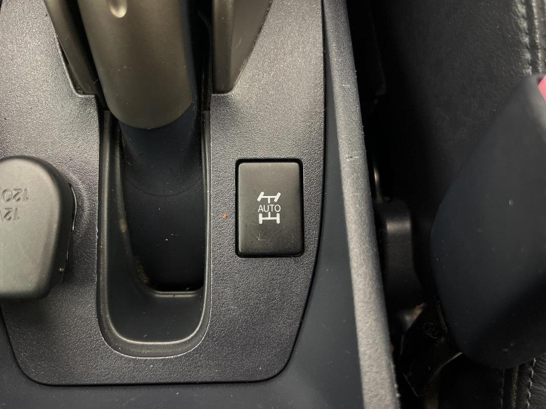 Photo '30' of Toyota Blade Photo '30' of Toyota Blade