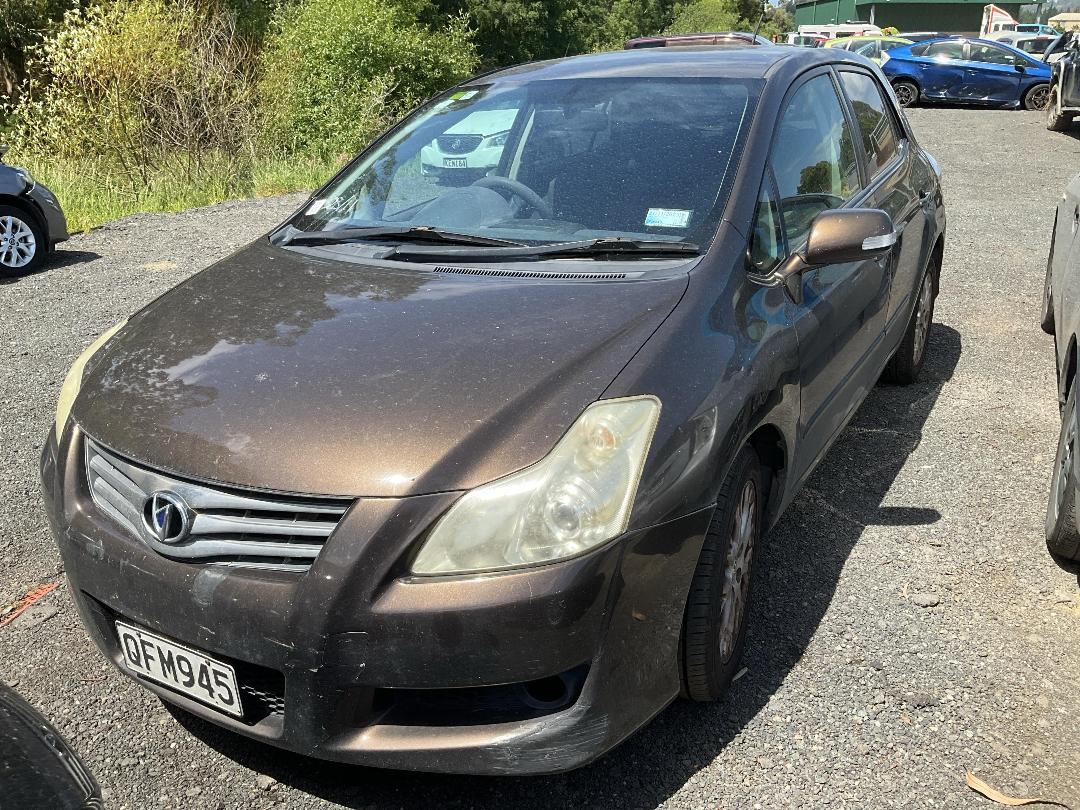 Photo '4' of Toyota Blade Photo '4' of Toyota Blade