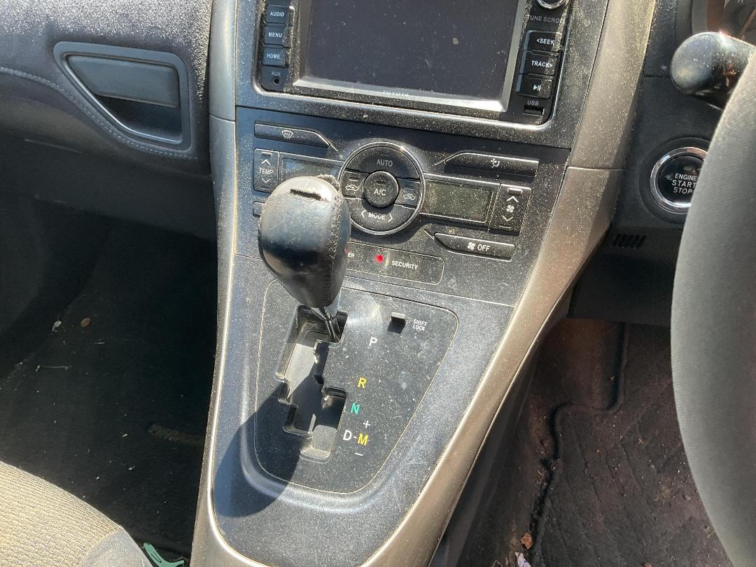 Photo '11' of Toyota Blade Photo '11' of Toyota Blade