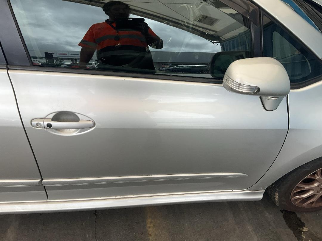 Photo '3' of Toyota Blade Photo '3' of Toyota Blade