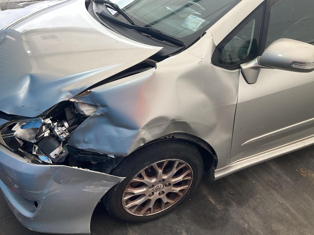 Photo '9' of Toyota Blade Photo '9' of Toyota Blade