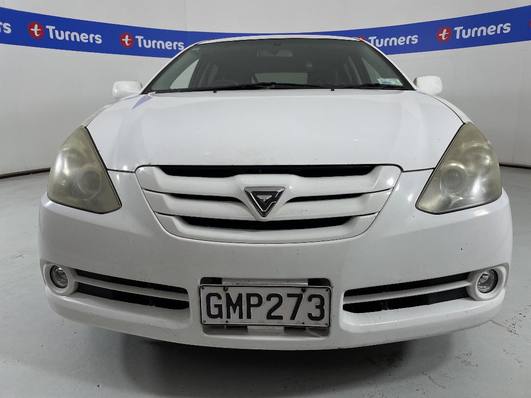 Photo '2' of Toyota Caldina Photo '2' of Toyota Caldina