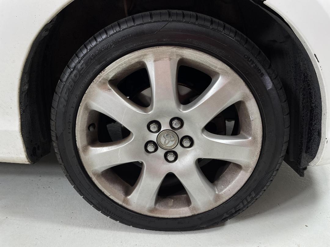 Photo '9' of Toyota Caldina Photo '9' of Toyota Caldina