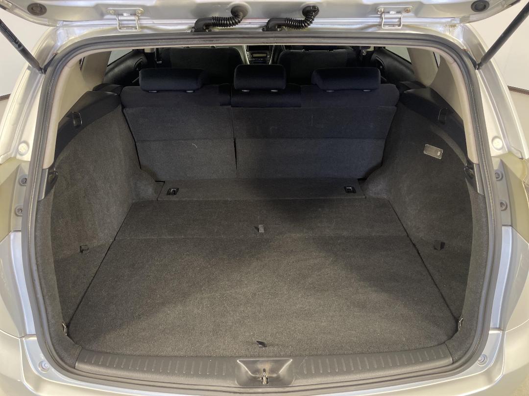 Photo '14' of Toyota Caldina Photo '14' of Toyota Caldina