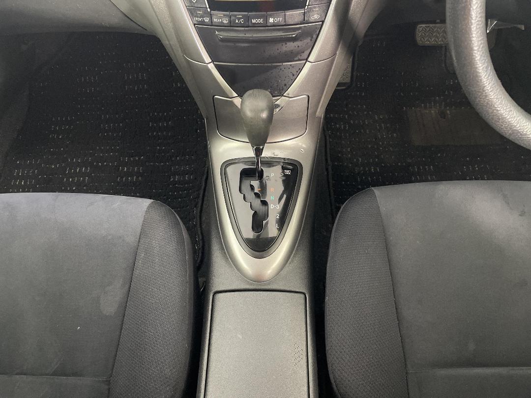 Photo '18' of Toyota Caldina Photo '18' of Toyota Caldina