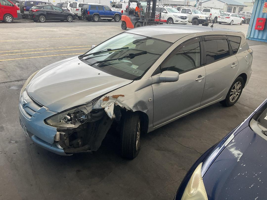 Photo '4' of Toyota Caldina