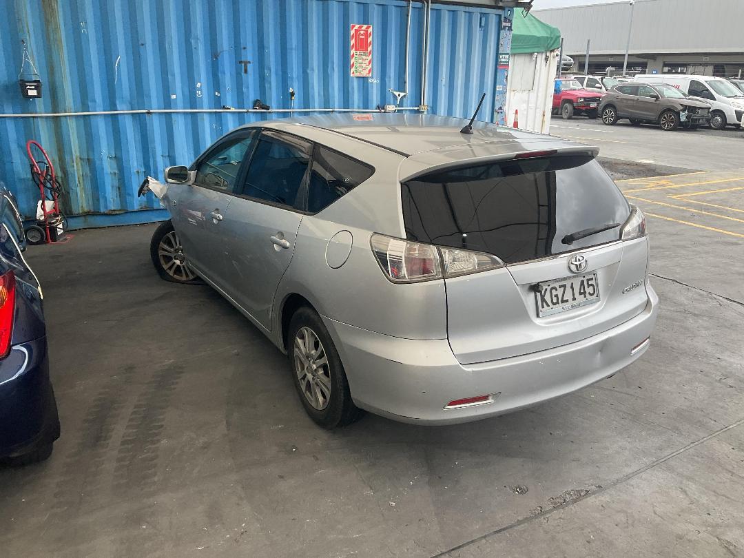 Photo '8' of Toyota Caldina