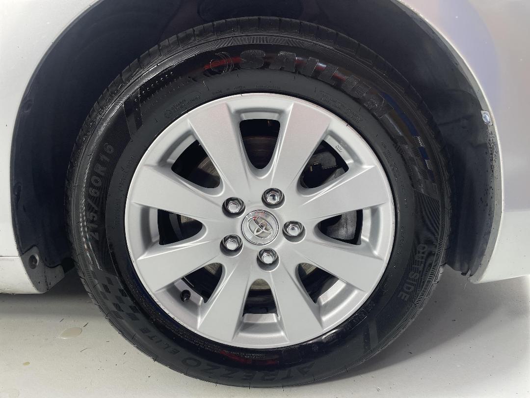 Photo '9' of Toyota Camry