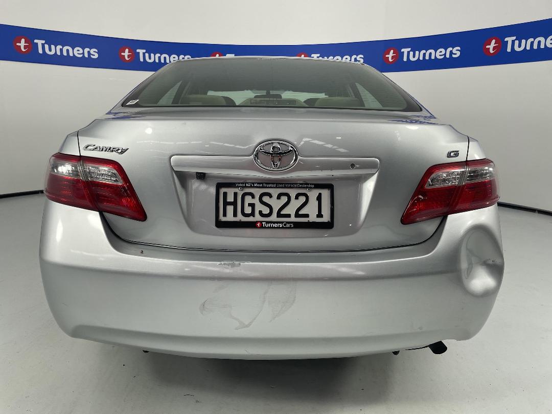 Photo '6' of Toyota Camry