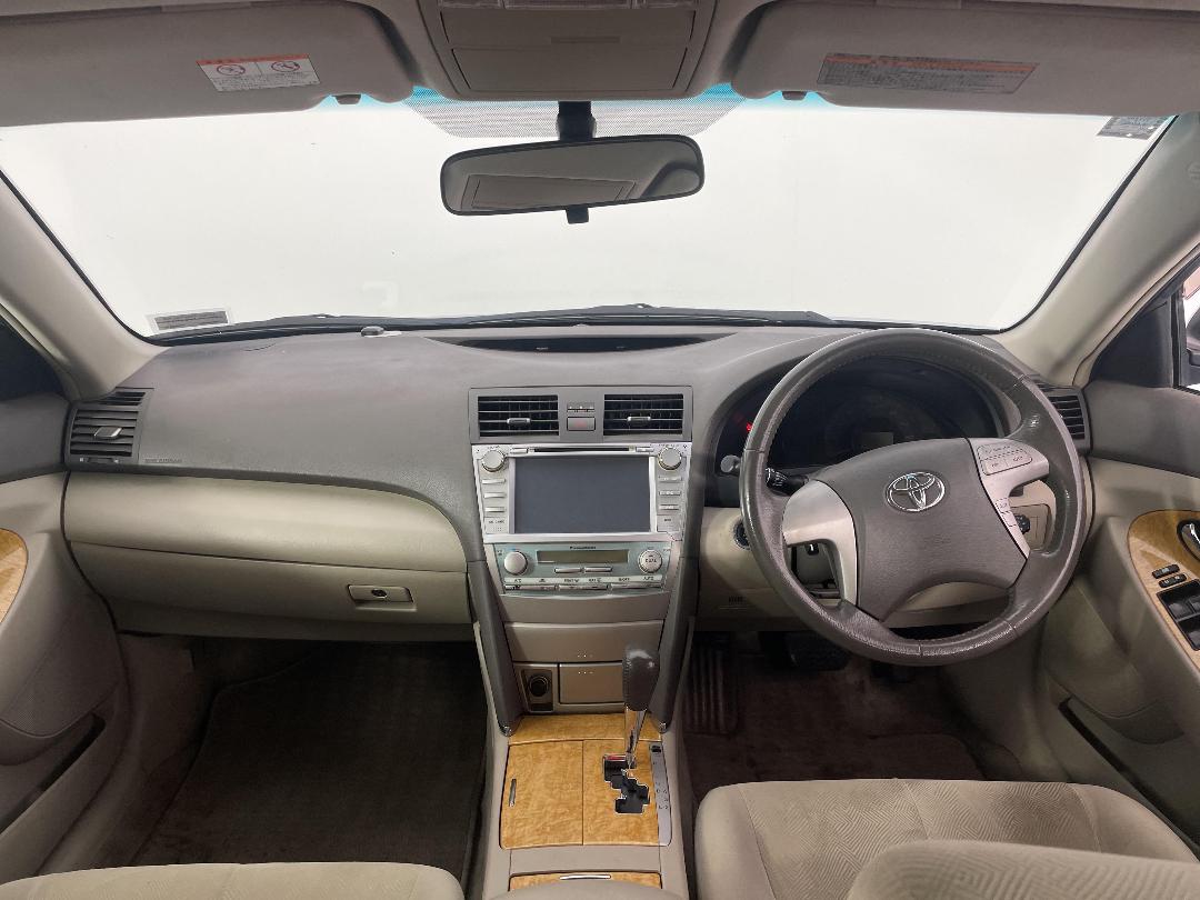 Photo '17' of Toyota Camry