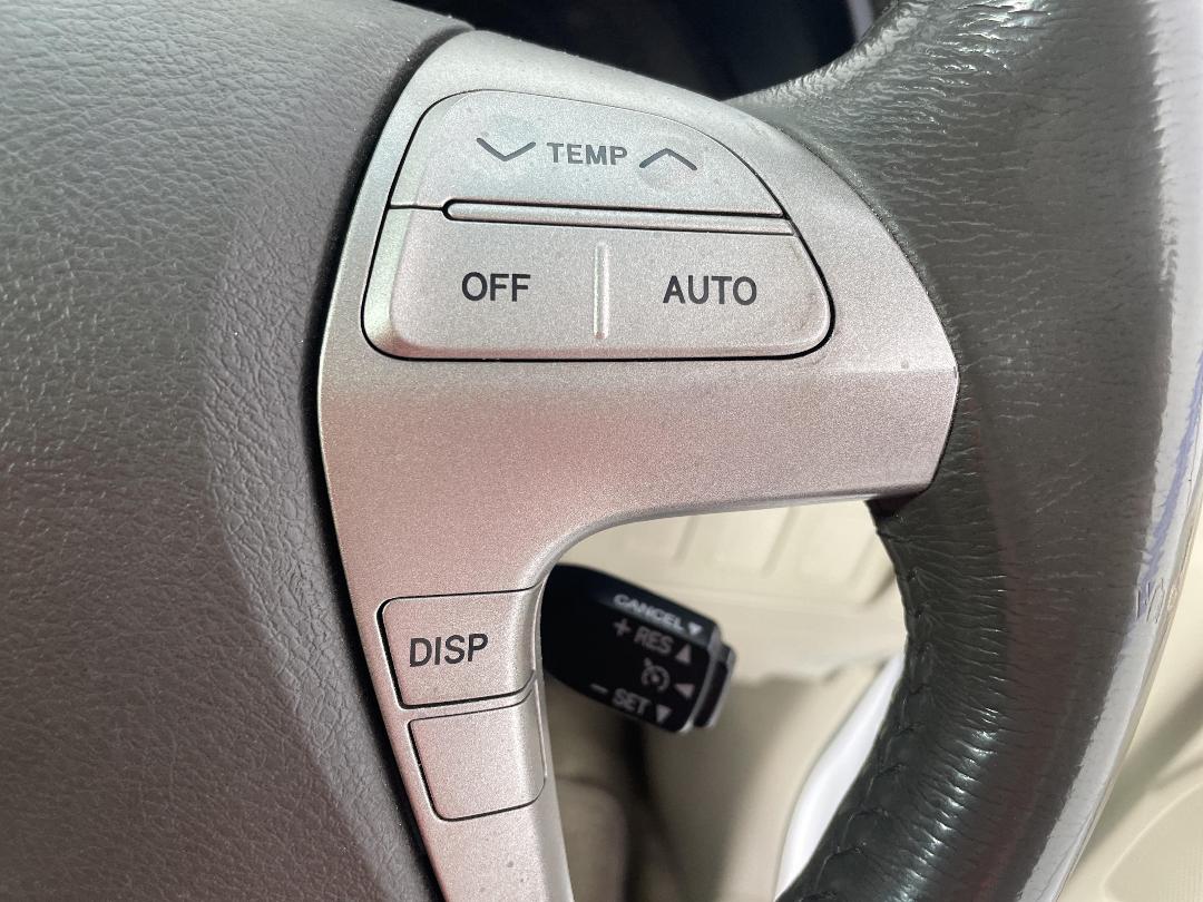 Photo '25' of Toyota Camry