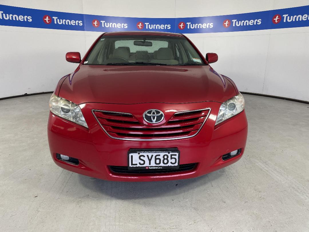 Photo '2' of Toyota Camry