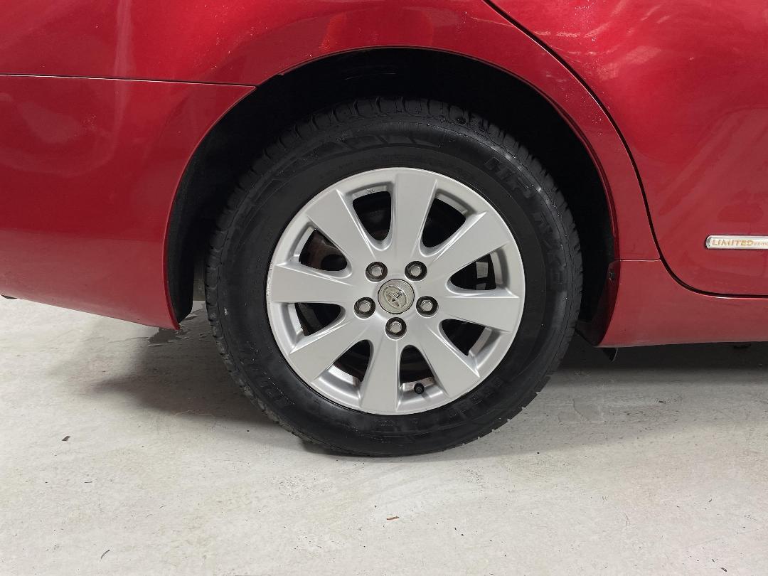 Photo '12' of Toyota Camry