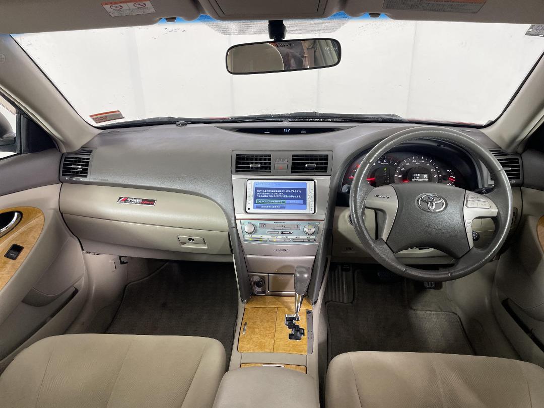 Photo '17' of Toyota Camry