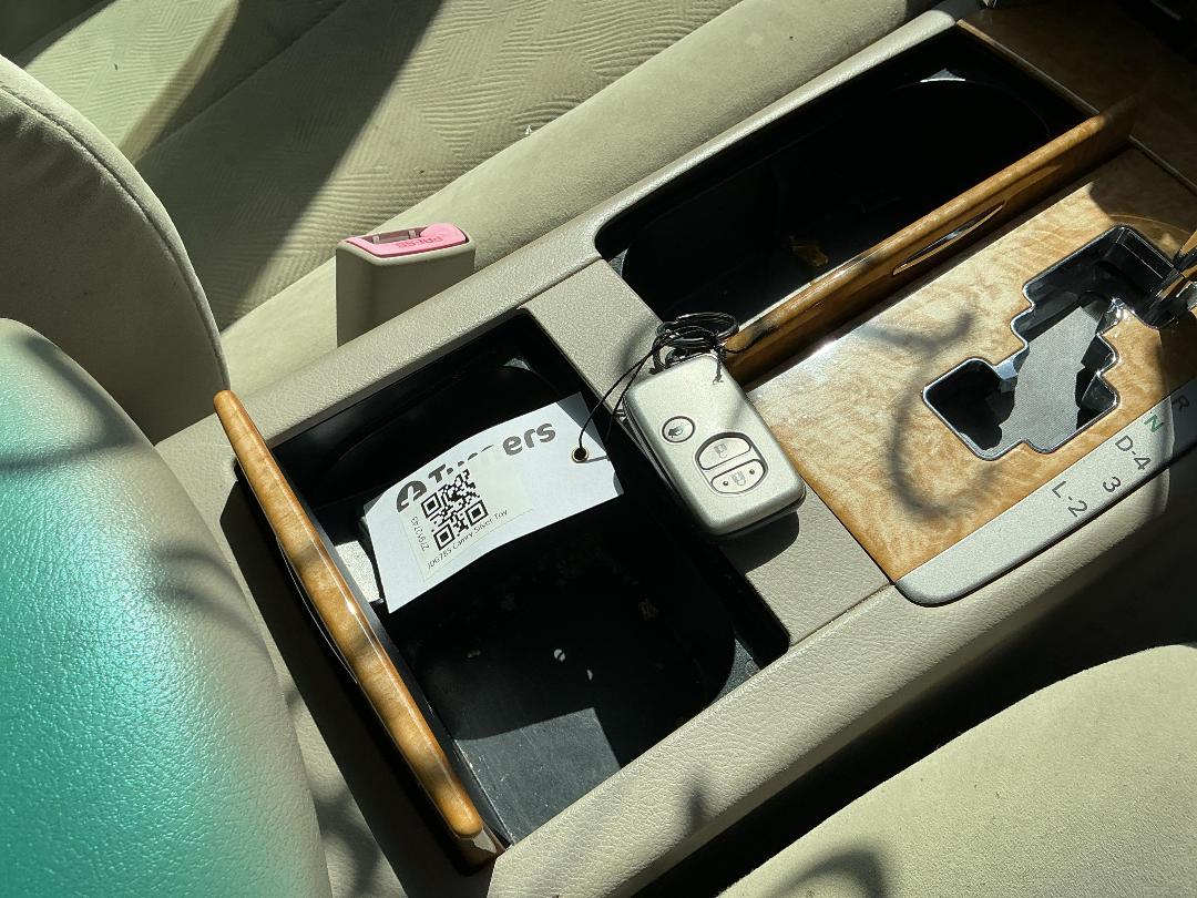 Photo '13' of Toyota Camry