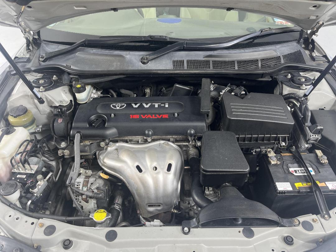 Photo '13' of Toyota Camry