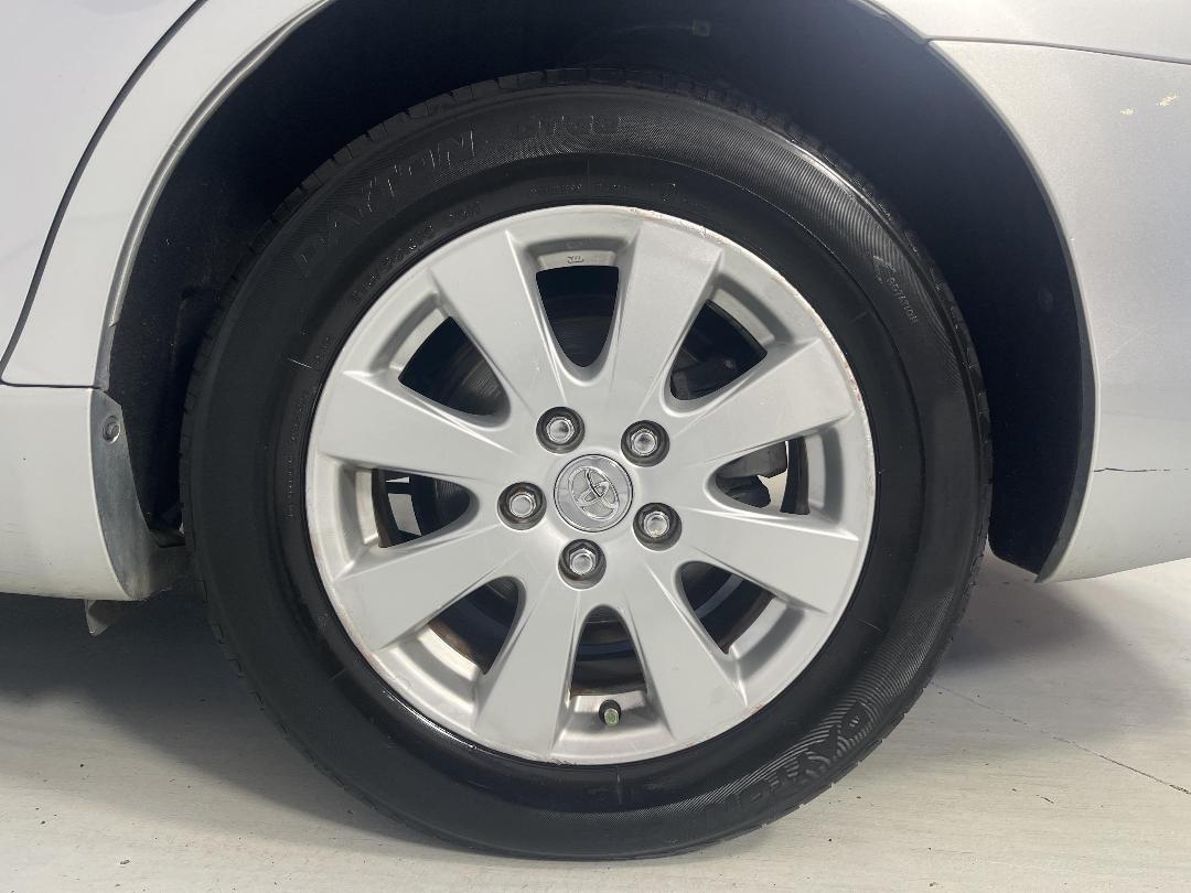 Photo '11' of Toyota Camry