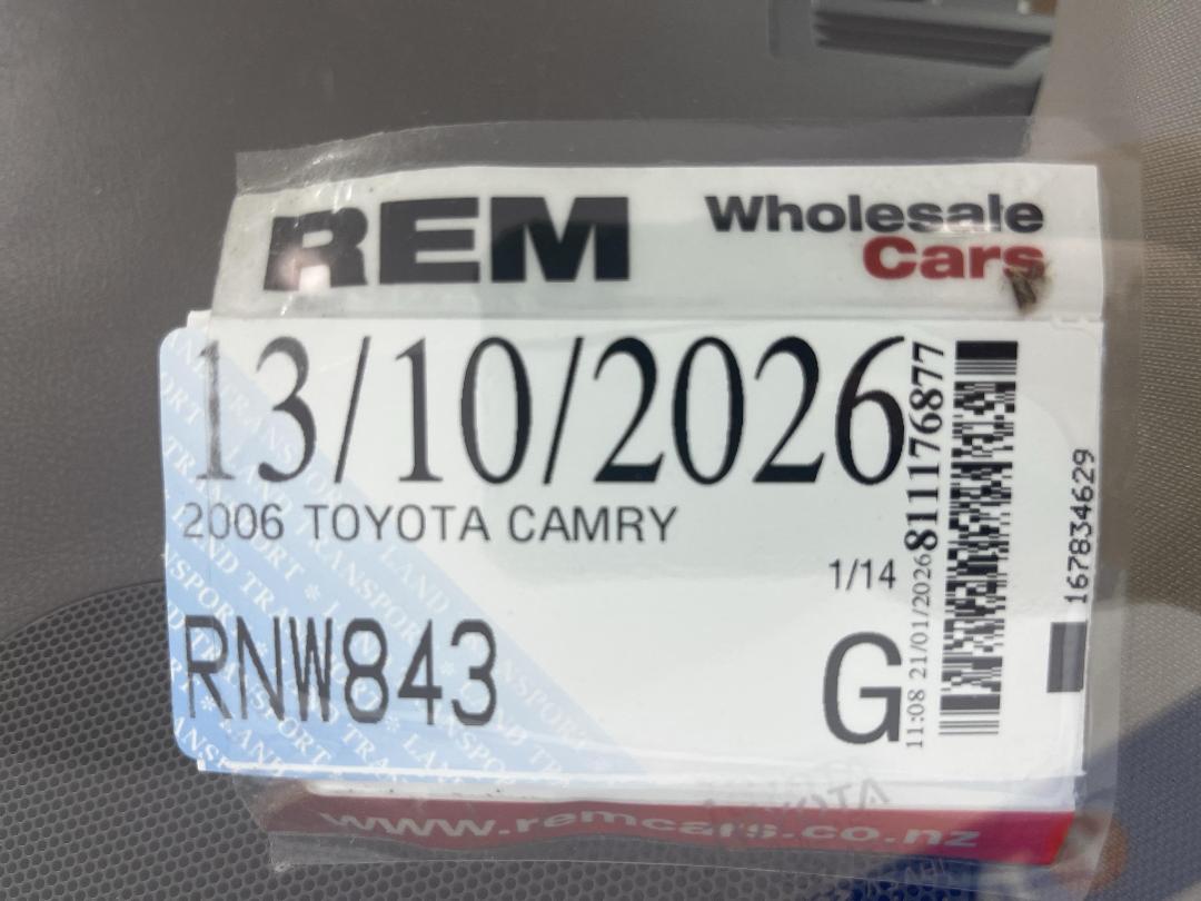 Photo '24' of Toyota Camry