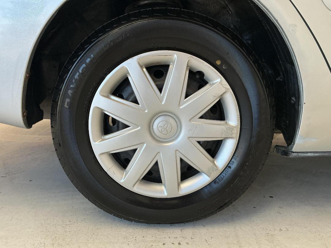 Photo '12' of Toyota Camry