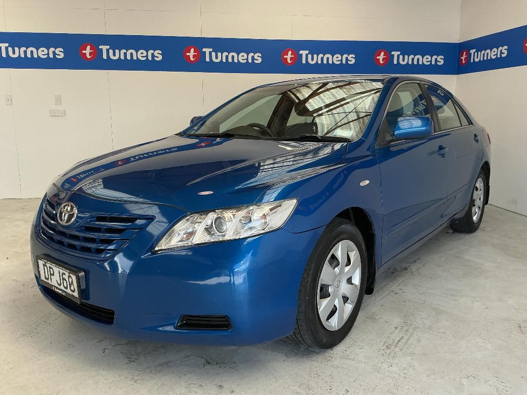 Photo '4' of Toyota Camry