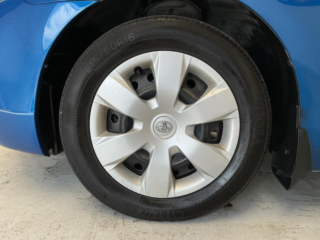 Photo '10' of Toyota Camry