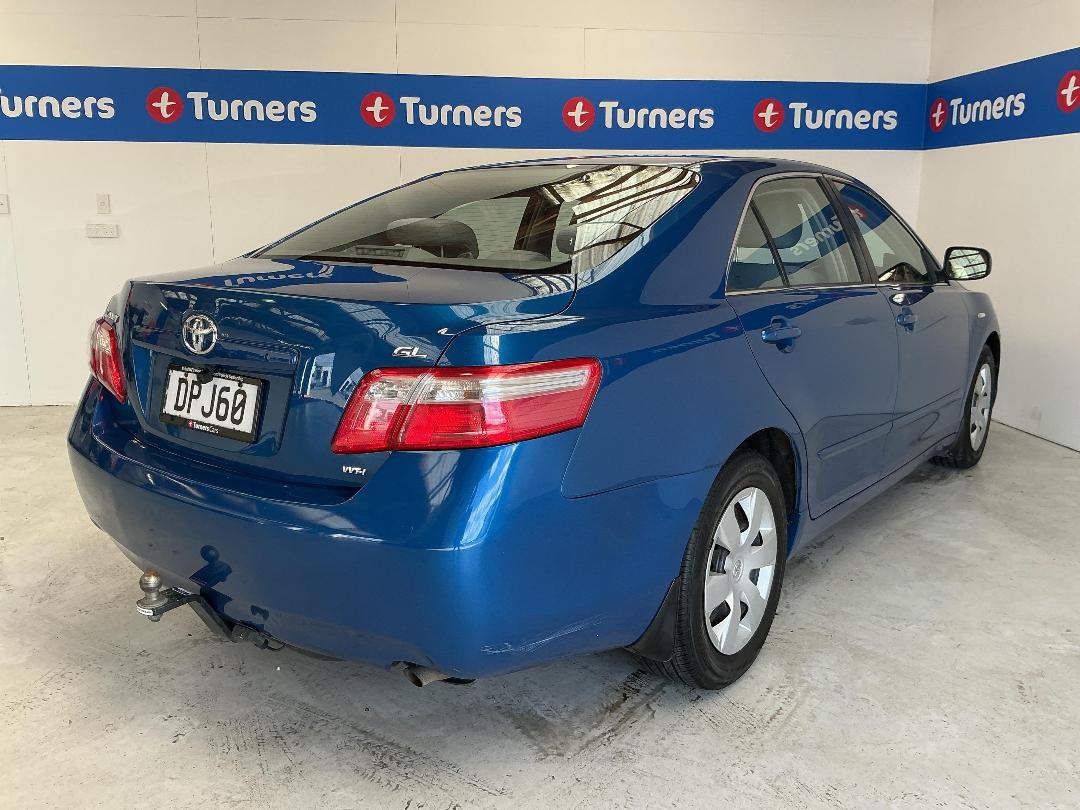 Photo '7' of Toyota Camry