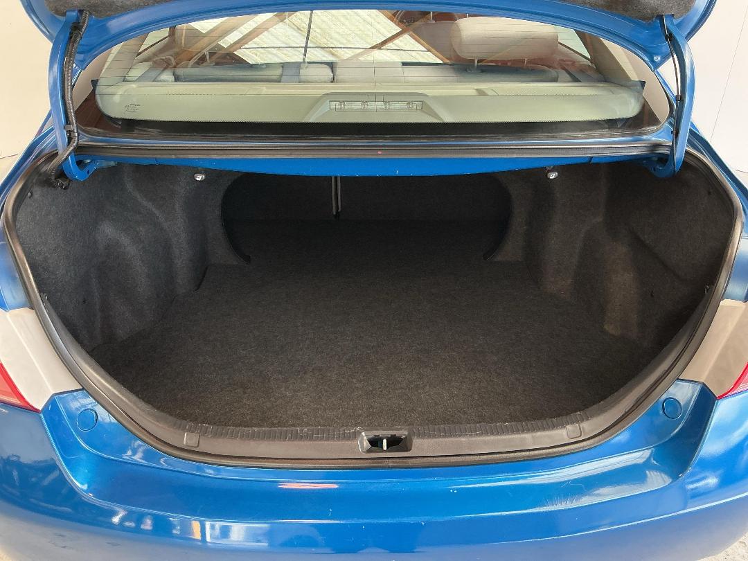 Photo '14' of Toyota Camry