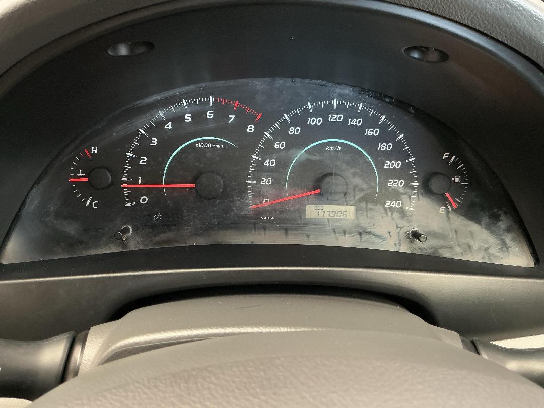 Photo '21' of Toyota Camry