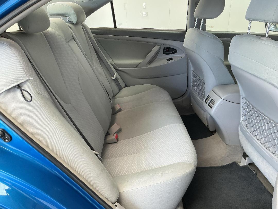 Photo '20' of Toyota Camry