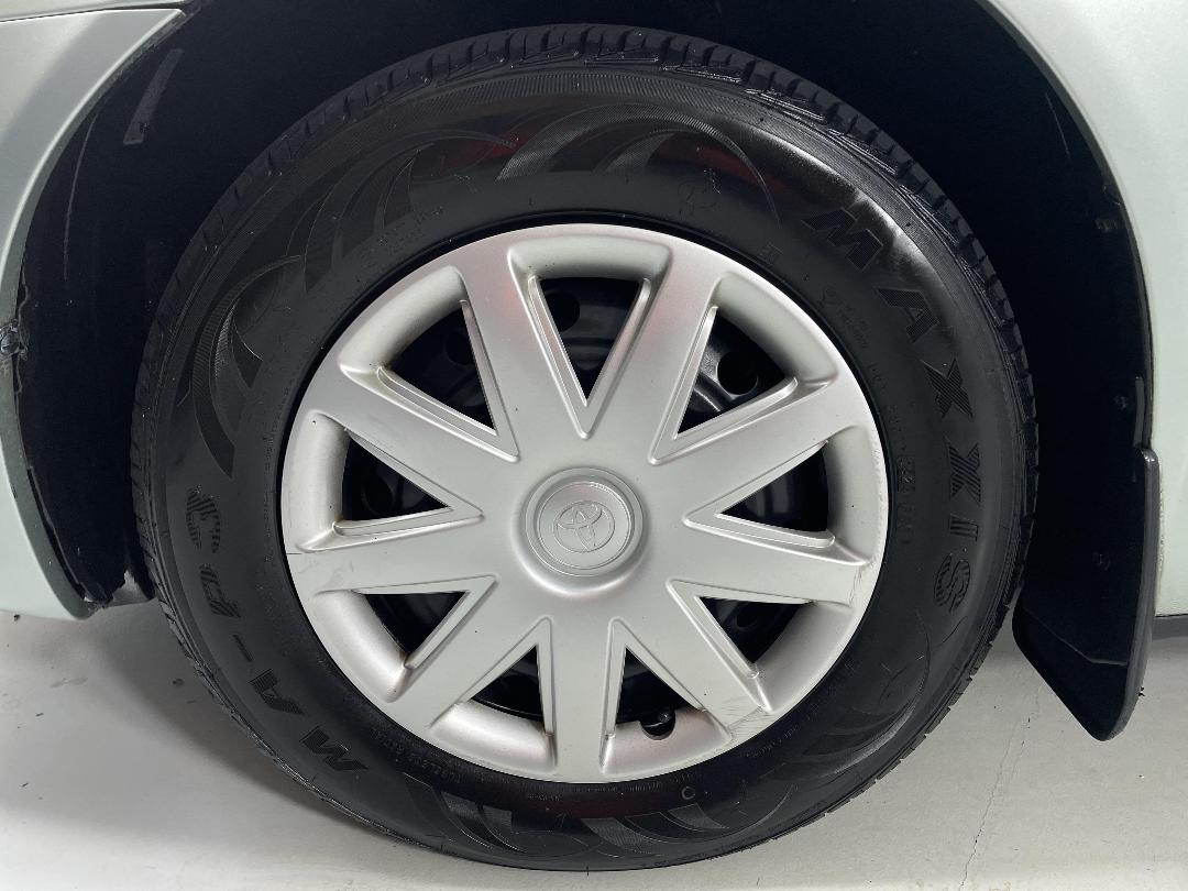 Photo '10' of Toyota Camry