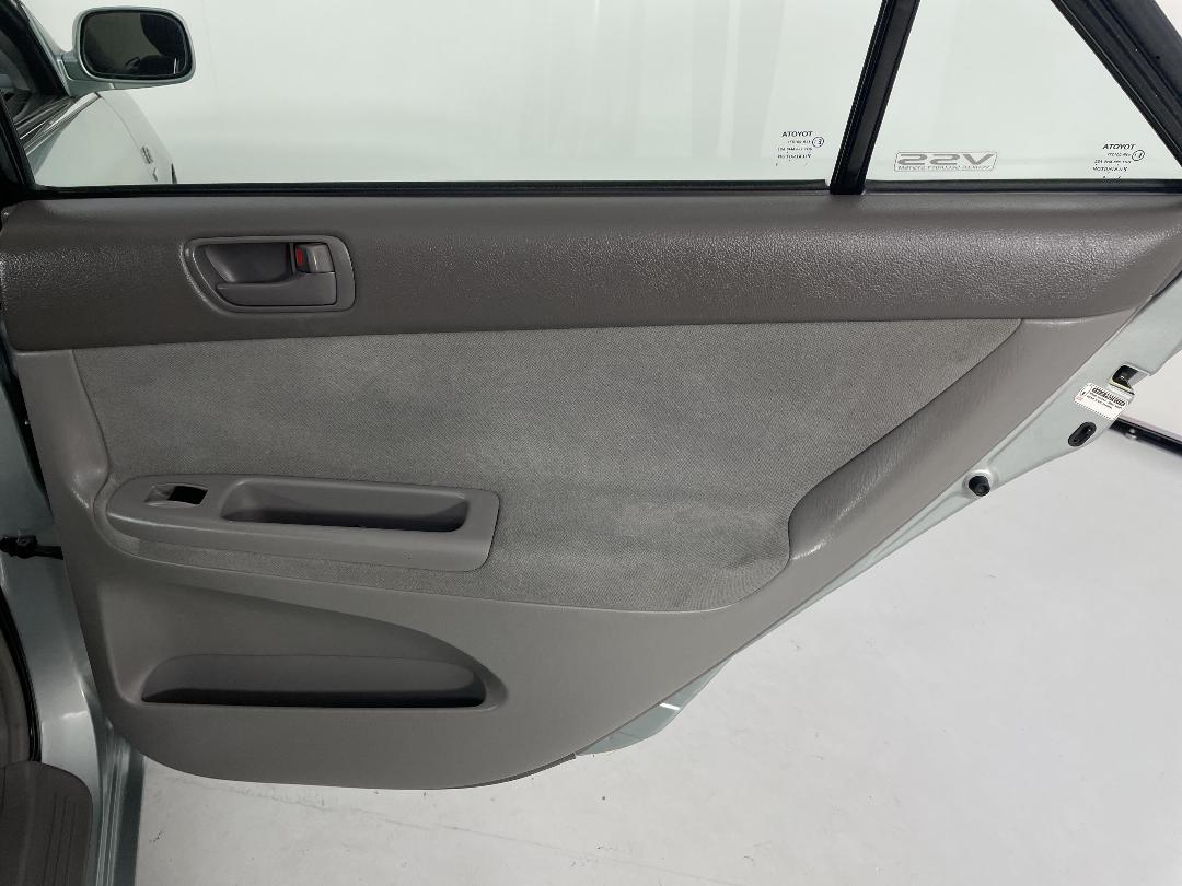 Photo '19' of Toyota Camry