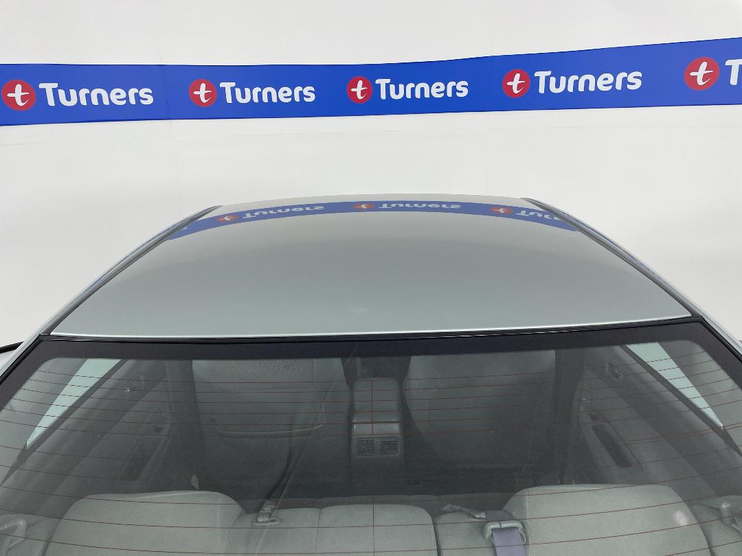 Photo '27' of Toyota Camry