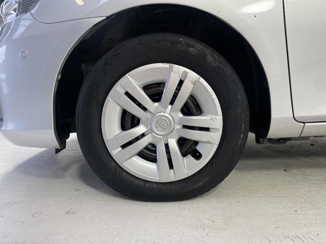 Photo '10' of Toyota Corolla