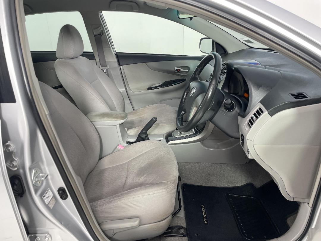 Photo '16' of Toyota Corolla