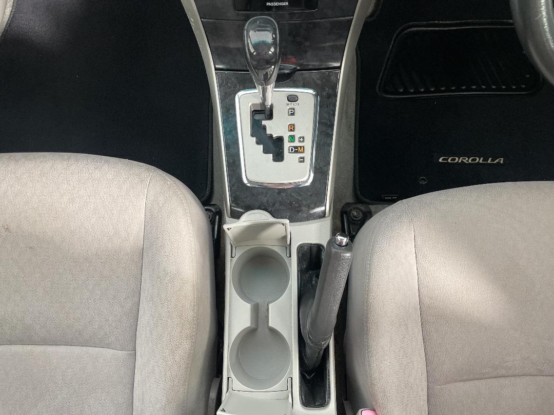 Photo '18' of Toyota Corolla