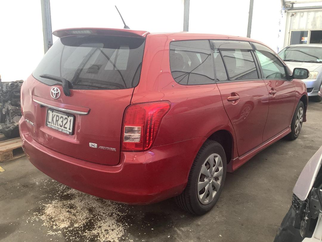 Photo '3' of Toyota Corolla Fielder Photo '3' of Toyota Corolla Fielder