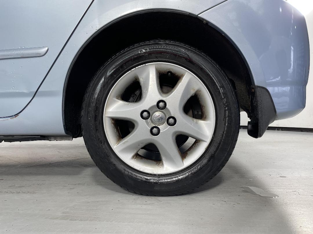 Photo '11' of Toyota Corolla