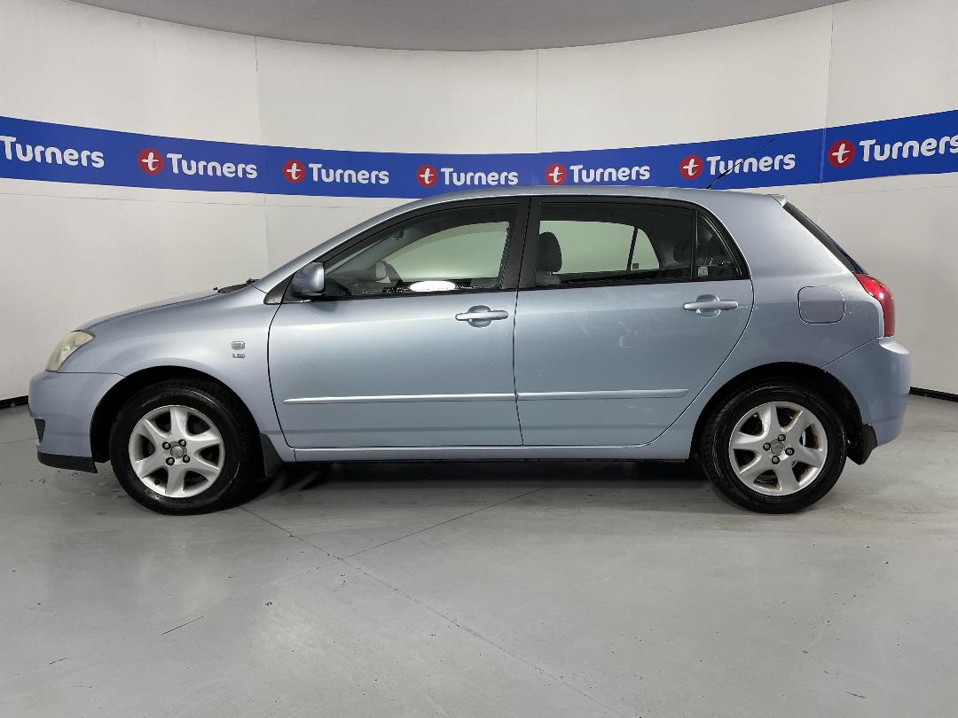 Photo '24' of Toyota Corolla