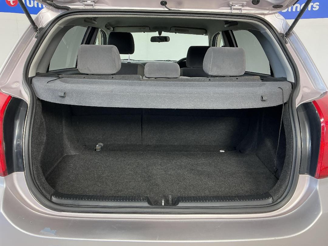 Photo '14' of Toyota Corolla