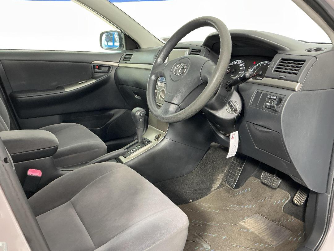 Photo '16' of Toyota Corolla