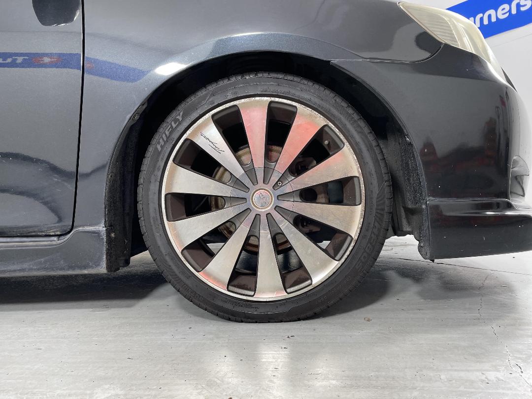 Photo '9' of Toyota Corolla Photo '9' of Toyota Corolla