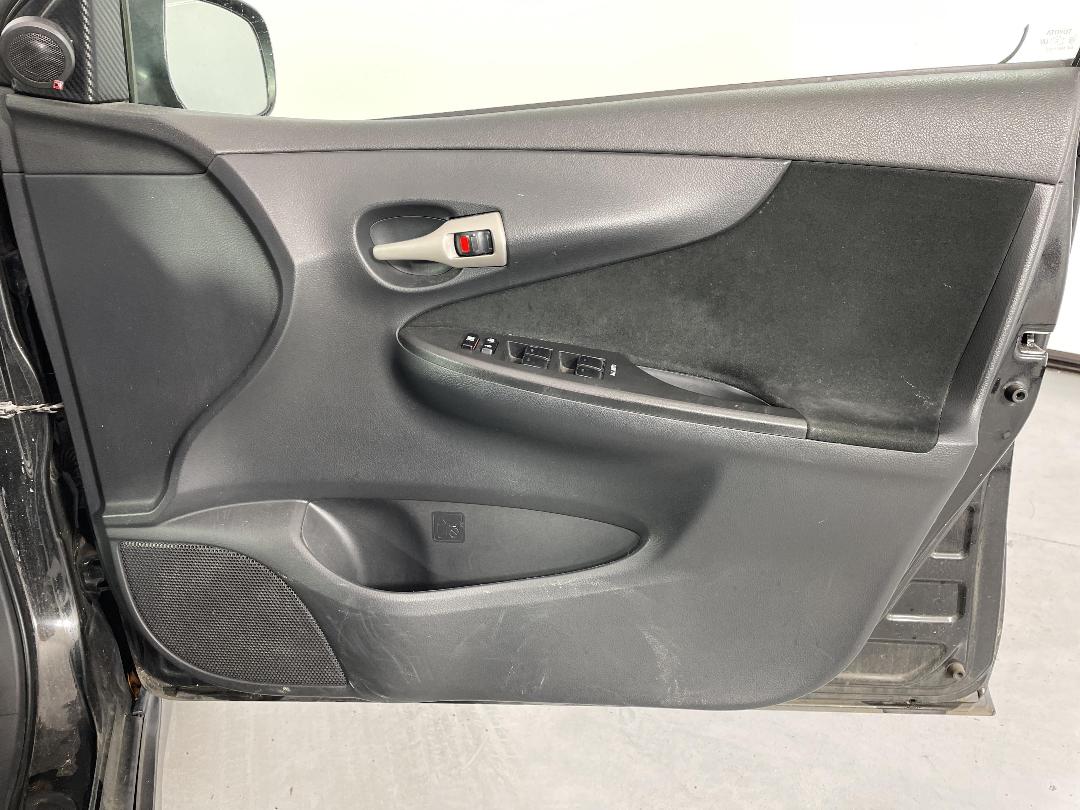 Photo '15' of Toyota Corolla Photo '15' of Toyota Corolla