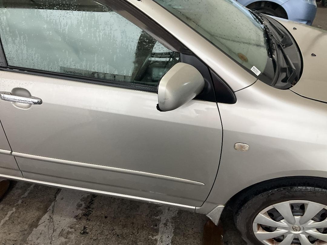 Photo '3' of Toyota Corolla Photo '3' of Toyota Corolla