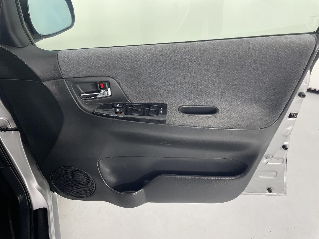 Photo '15' of Toyota Corolla