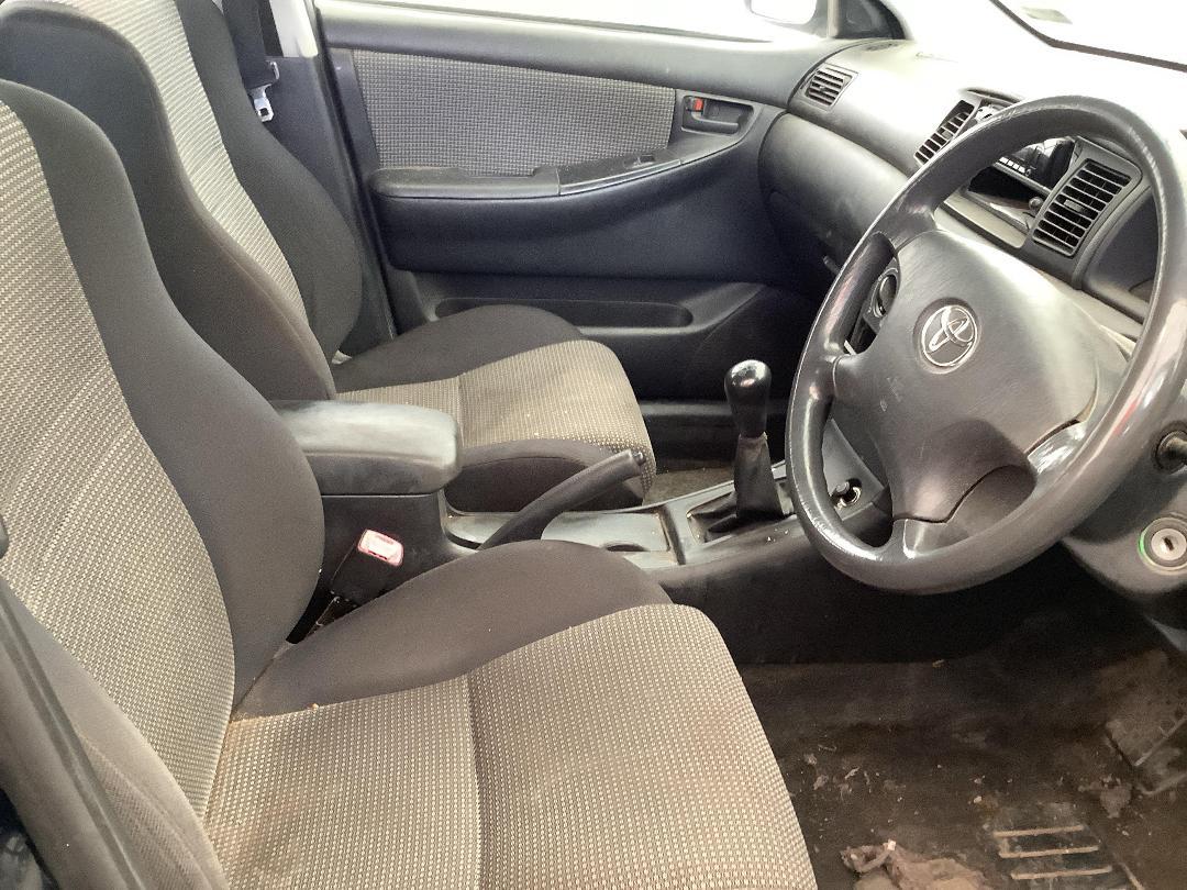 Photo '10' of Toyota Corolla GL