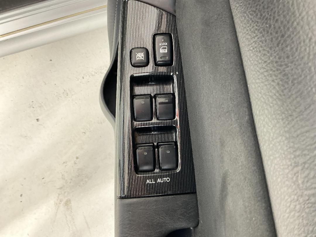 Photo '23' of Toyota Corolla