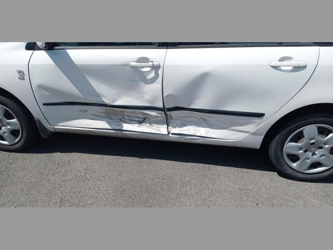 Photo '3' of Toyota Corolla GL Photo '3' of Toyota Corolla GL