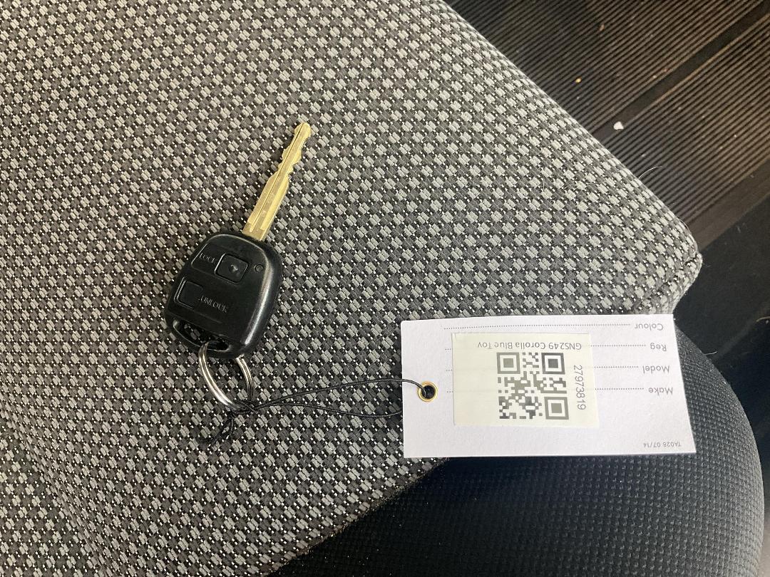 Photo '12' of Toyota Corolla GL