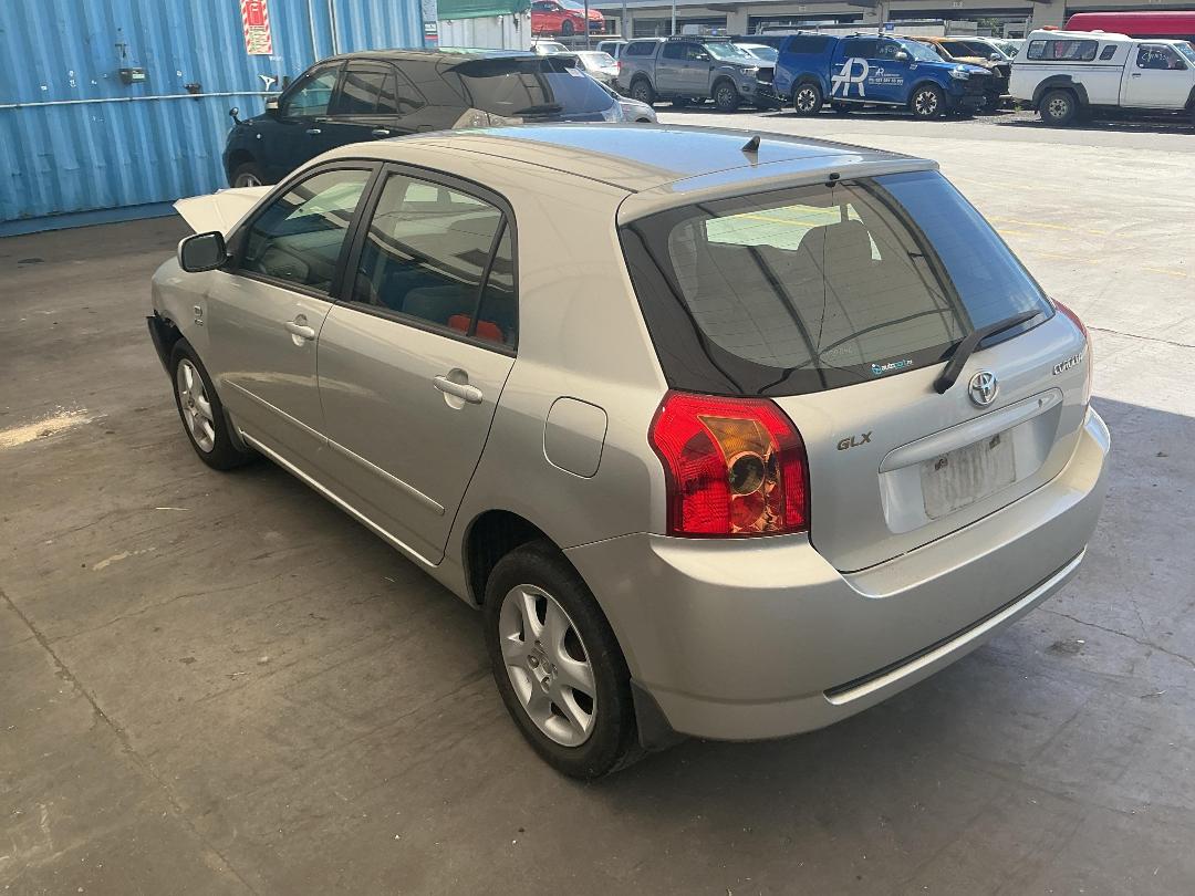 Photo '10' of Toyota Corolla GLX